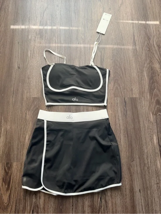 ALO Yoga Black and White Skirt Set
