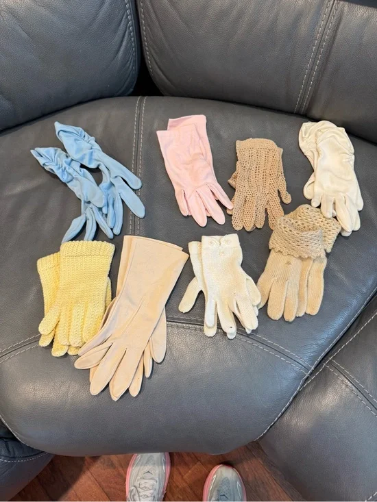 Vintage Assorted Ladies Gloves - Pastel Neutrals Set