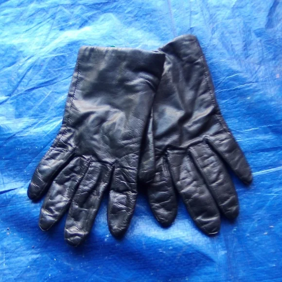 Black Leather Gloves