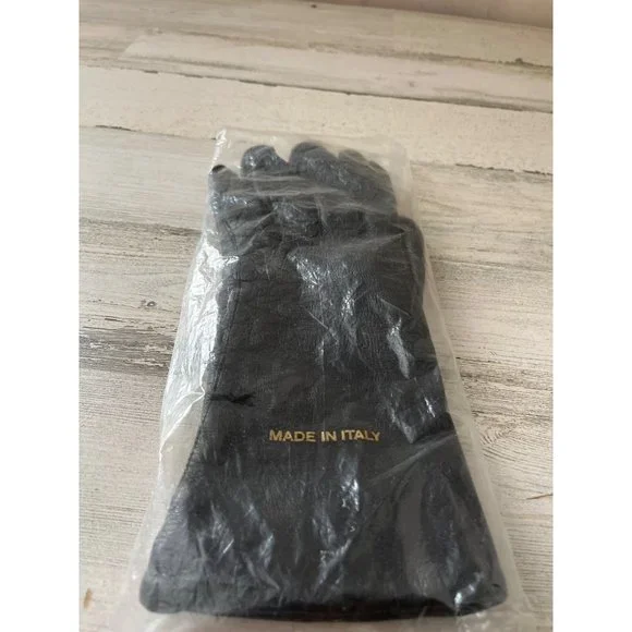 Italian black leather woman’s gloves