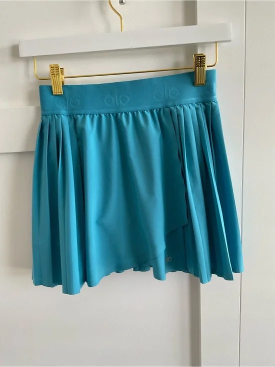 ALO Yoga Turquoise Pleated Skirt