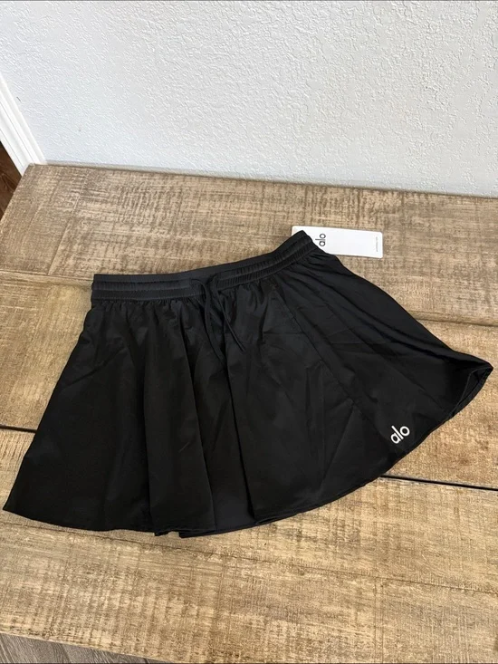 ALO Yoga Black Athletic Skirt with Built-In Shorts