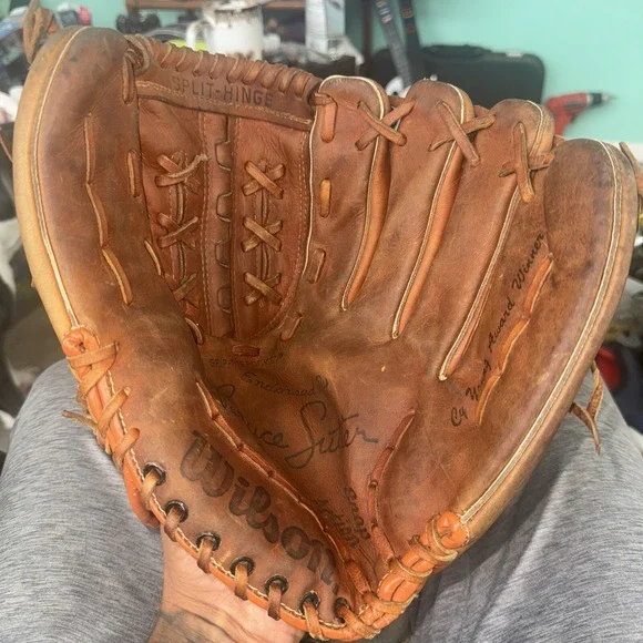 VINTAGE BRUCE SUTTER‎ WILSON A2245 BASEBALL GLOVE MITT