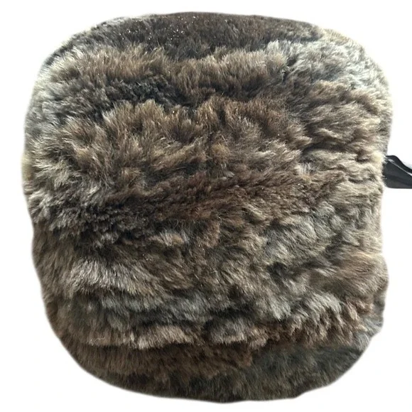 Vintage Muff Hand Warmer Zipper Pocket Winterwear Cold Weather Glam Old Money