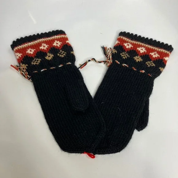 Handmade‎ mittens black red white one size cottagecore winter trendy
