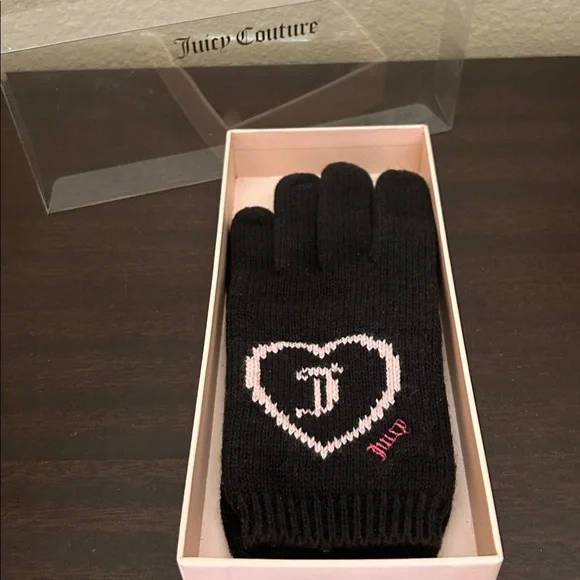 💕 Juicy Couture Knit Heart Logo Gloves Black 2010 Vintage NWT🧤