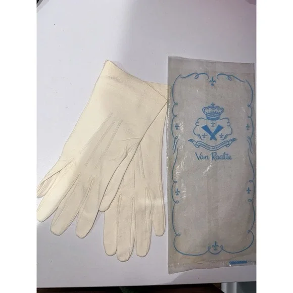 Vintage White Off White Kid Leather Gloves Van Raalte 6 1/2 long Cream‎ Q