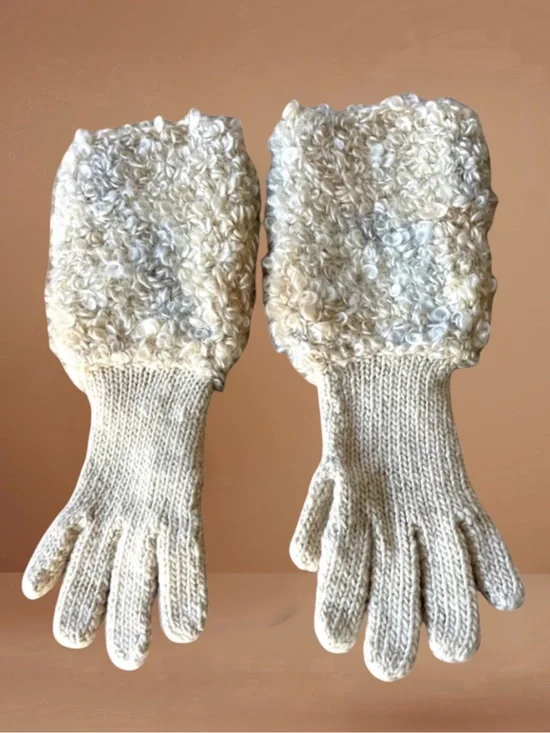 RARE! VINTAGE CURLY LAMB WOOL GLOVES