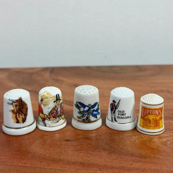 Vintage‎ Thimble Collection Set of 5 Scenic Souvenir Porcelain Collectible