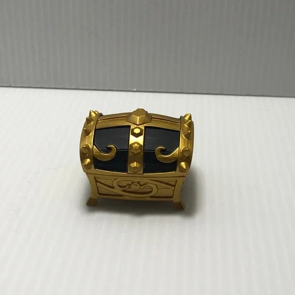2016 Activision Skylanders Imaginators Gold Mystery Chest