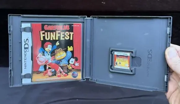 NO GAME! Original Case for Garfield's Funfest Nintendo DS Untested -C25