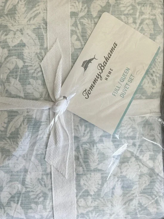 Tommy Bahama Koya Bay Blue 100% Cotton Reversible Duvet Cover with 2 Shams