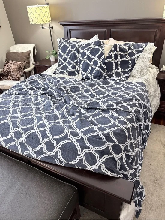 Pottery Barn Kendra Trellis Linen King Duvet Cover & Euro Shams Navy White