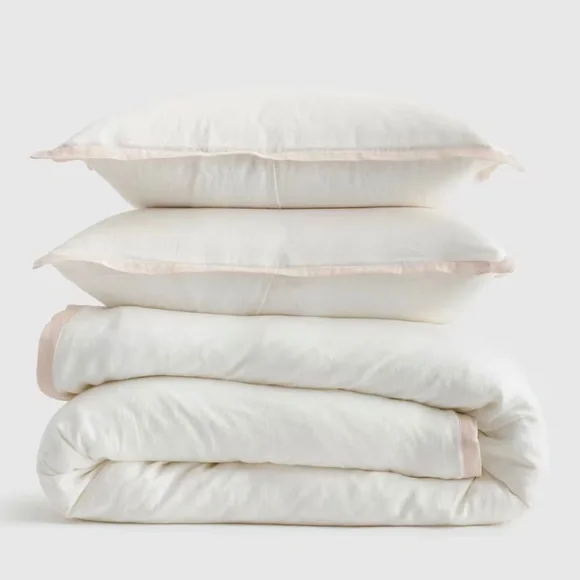 NWOT -  Quince European Linen Contrast Flange Duvet‎ Cover Set - White/Sand