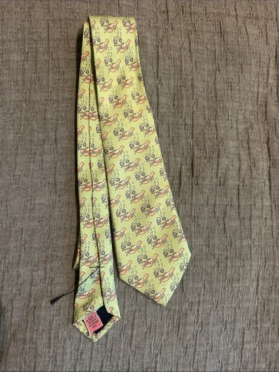 Vineyard Vines Light Green Novelty Fish Print Silk Tie