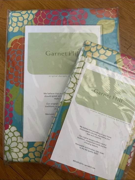 Garnet Hill Floral Duvet Cover in Turquoise, Pink, Orange, Green. Pillow Cases