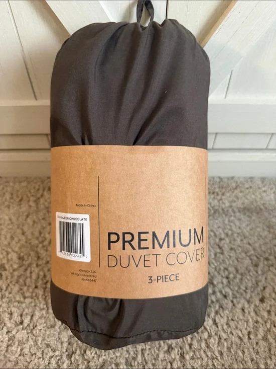 Linens and Hutch Premium Chocolate Duvet Cover - 3 Piece -Full/Queen