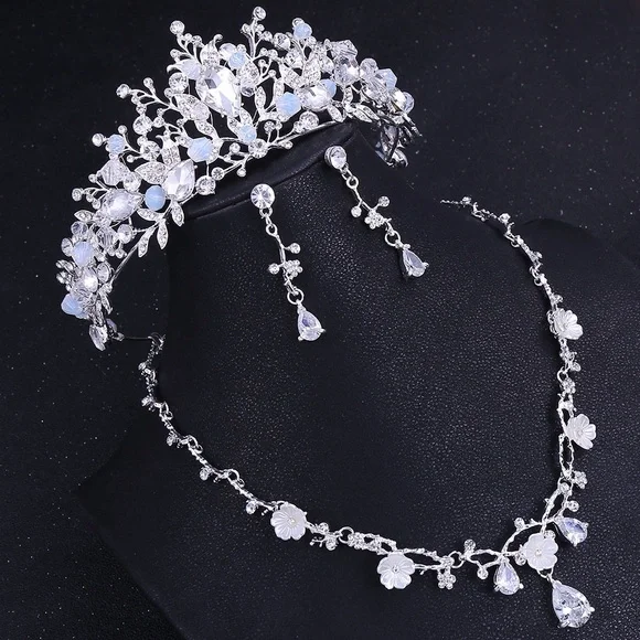 Elegant Silver Crystal Jewelry Set