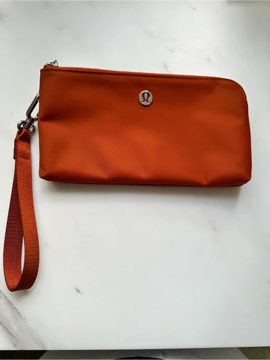 Lululemon Now and Always Wristlet Pouch NWOT