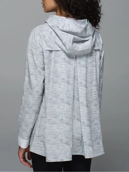 Lululemon Sun Showers Rain Jacket Womens Size 8 Travel Hooded Lightweight g60