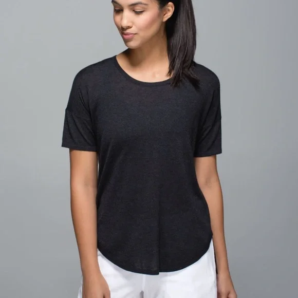 Lululemon Daya Knit Tee Women’s Heathered Black