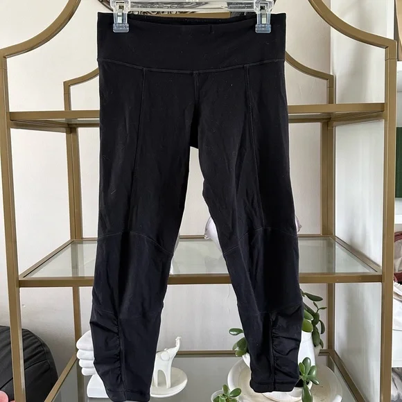 Lululemon black leggings