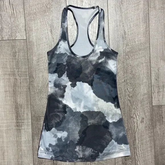 Lululemon Athletica Racerback Tie Dye Tank Top‎ Gray And White See Measurements