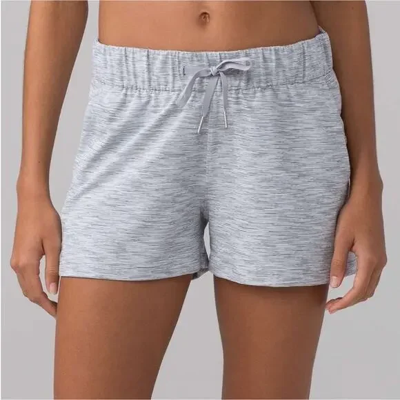 Lululemon On The Fly Shorts 2.5 Size 12 Activewear Drawstrings