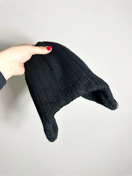 Lululemon Black Merino Wool Knit Lined Winter Hat