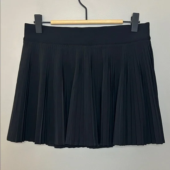 Lululemon Varsity High Rise Pleated Tennis Skirt Size 6 Black‎