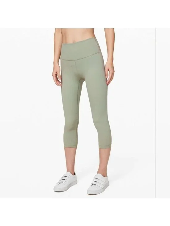 Lululemon Wunder Under Crop (High-Rise) *Full-On Luxtreme 21