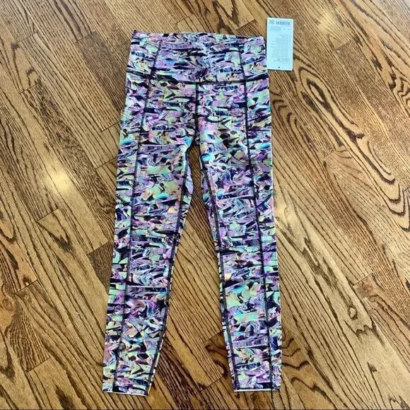 NWT New LULULEMON Sea Wheeze Seawheeze Fast & Free Black Rainbow SPNC 6 or 8