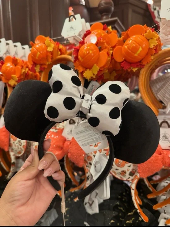 Disney parks white bow black polka dots Minnie Mouse ears