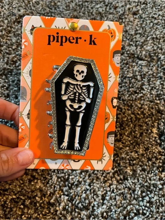 Piper K Halloween hair clip