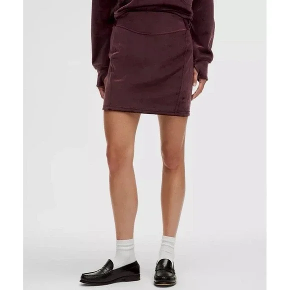 NWT Lululemon Scuba High-Rise Mini Skirt Velvet Garnet Tennis Women's Size Large