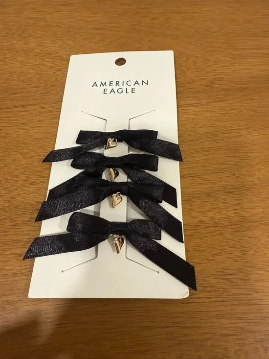 NWT American Eagle Outfitters 4 back bowtie heart charms hair clips