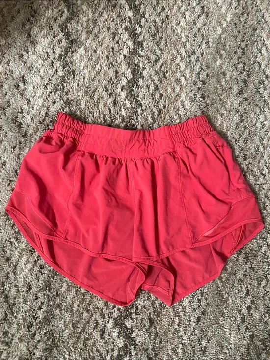 Lululemon Hotty Hot shorts