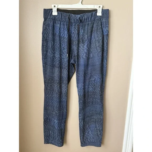 Lululemon On The Fly Pants Linear Flux Battleship Blue Size 8 SEE LISTING