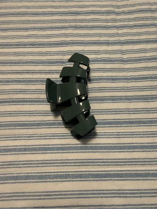 Teleties Medium Dark Teal Green Hair Clip