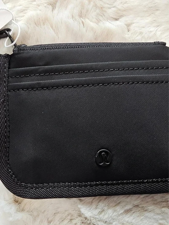 lululemon athletica Black Card & Key Holder