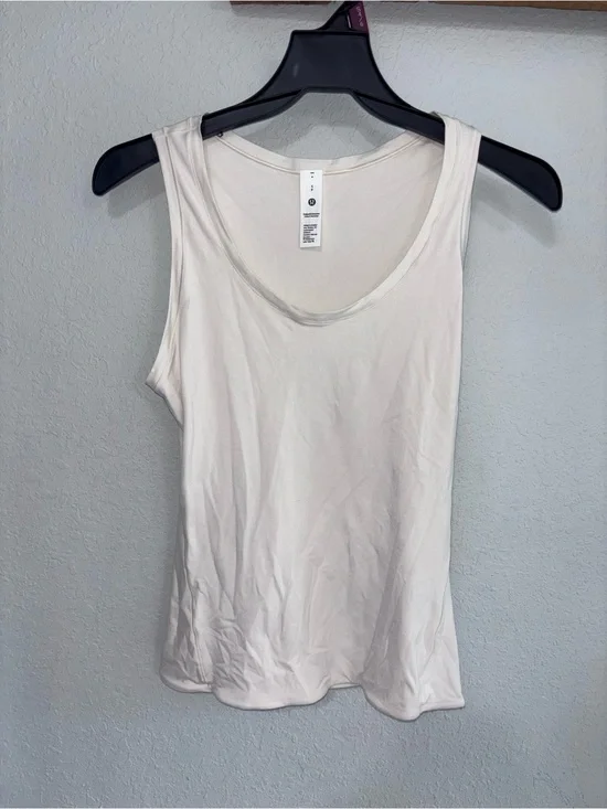 lululemon athletica Cream Scoop Neck Tank Top