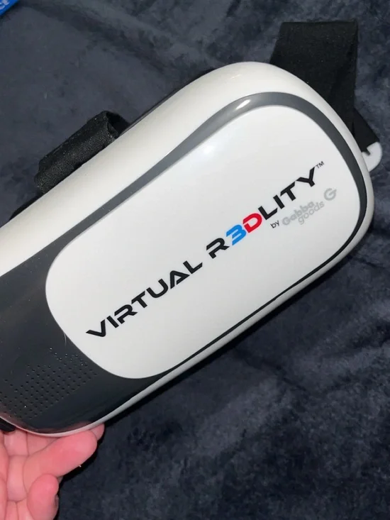 2 Virtual R3D VR Headset by Good Media and Gabba Goods- White & Gray & Black