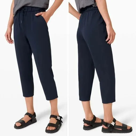 Lululemon Keep Moving Crop Jogger SIZE 6 True Navy Luxtreme 23