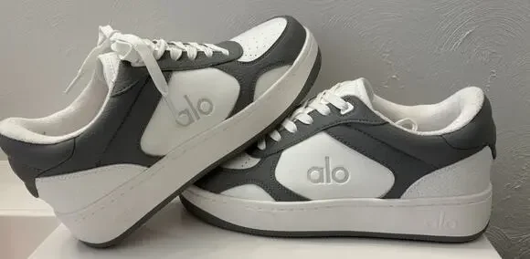 Alo Yoga Recovery Mode Sneaker Grey/White Colorway Women’s 8.5 Men’s 7