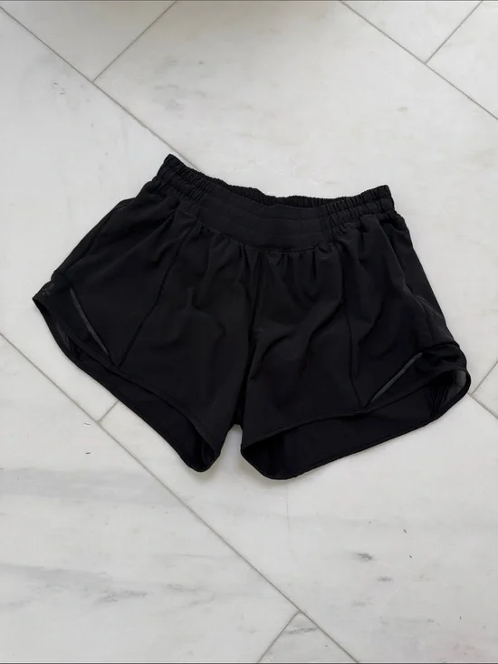 Lululemon Athletica Women's Black Athletic Shorts 6 tall worn twice