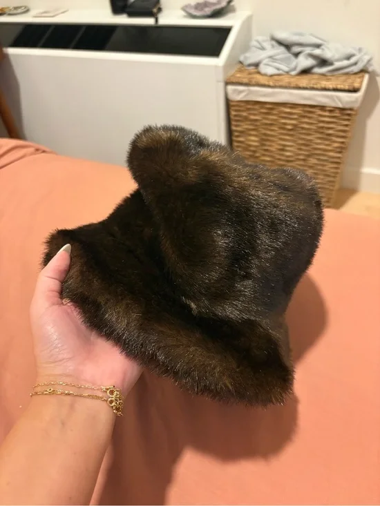 Faux Fur Bucket Hat in Rich Brown
