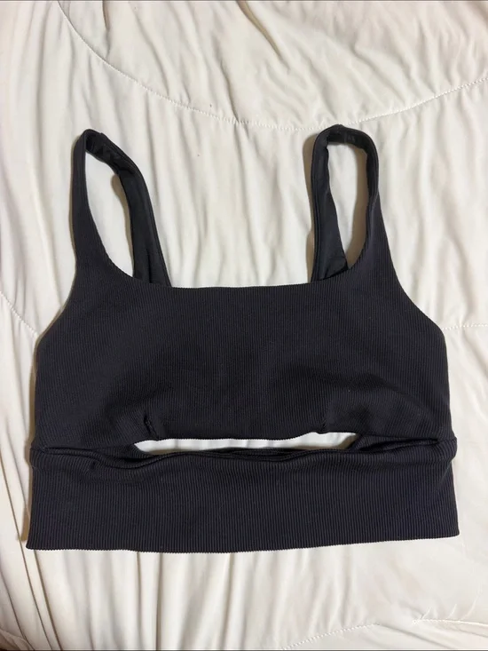 Alo yoga slit bra top Medium