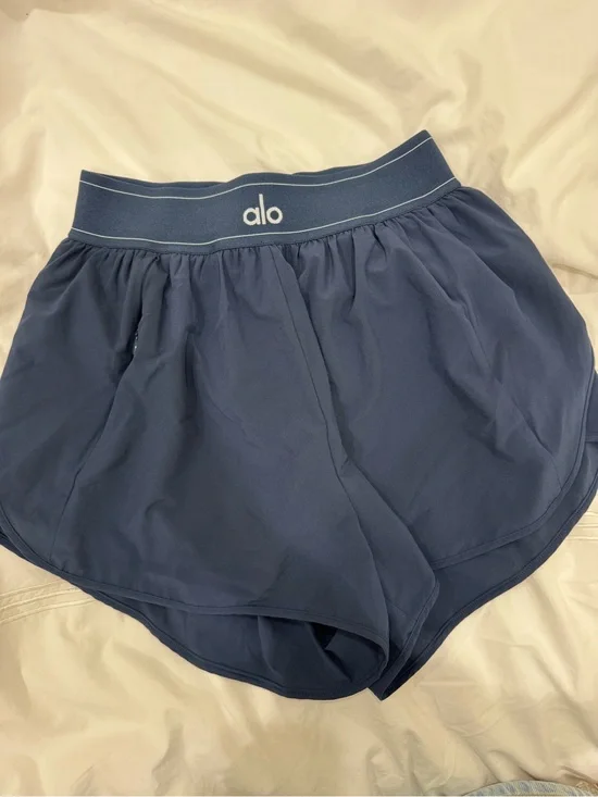 ALO Yoga Navy Blue Women's Athletic Shorts