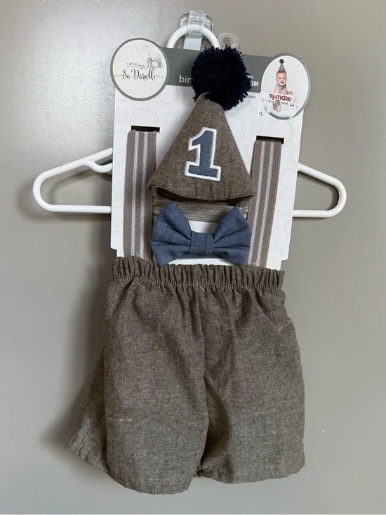 T.J.Maxx Gray Pom-Pom First Birthday Hat & Blue Bowtie Set