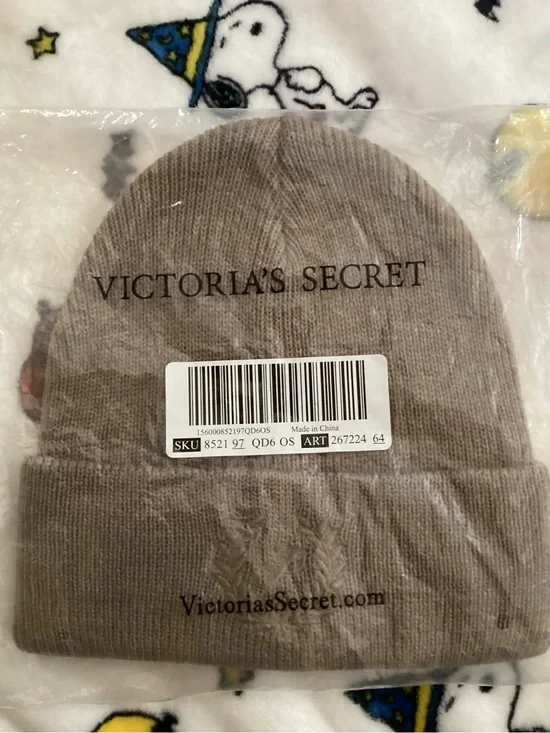Victoria's Secret Taupe Ribbed Knit Hat